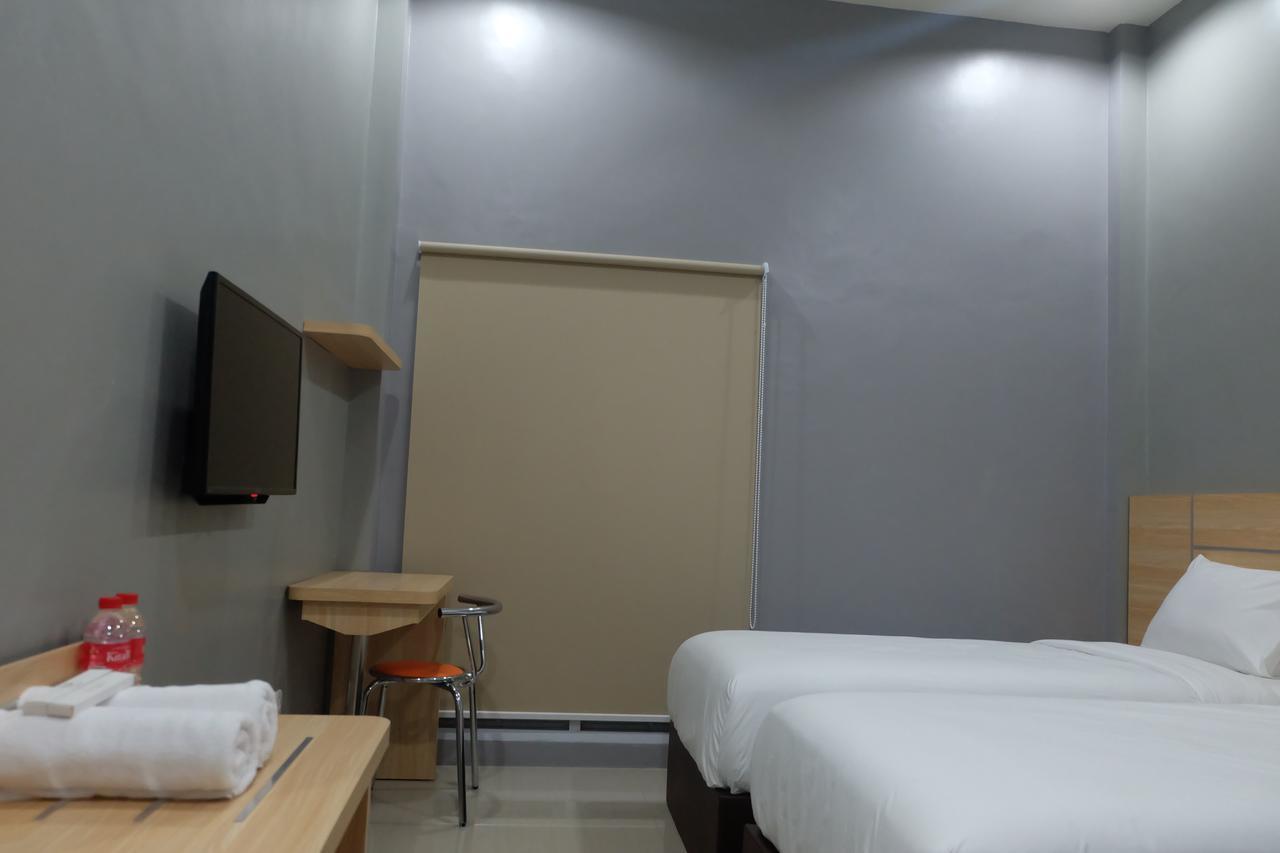 בנגקולו O.R 44 Hotel מראה חיצוני תמונה